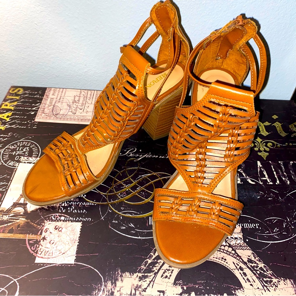 Merona Heel Sandal size 6